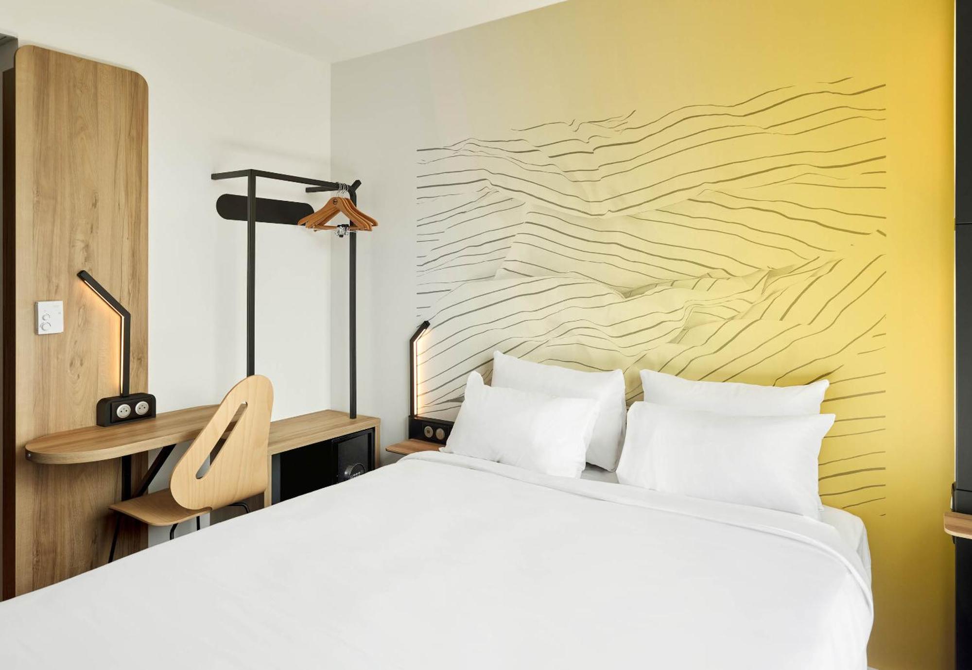 B&B Hotel Paris Clichy-Sous-Bois 3 Etoiles Exteriör bild