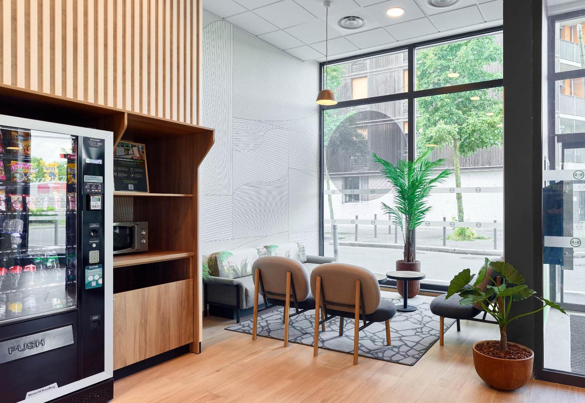 B&B Hotel Paris Clichy-Sous-Bois 3 Etoiles Exteriör bild